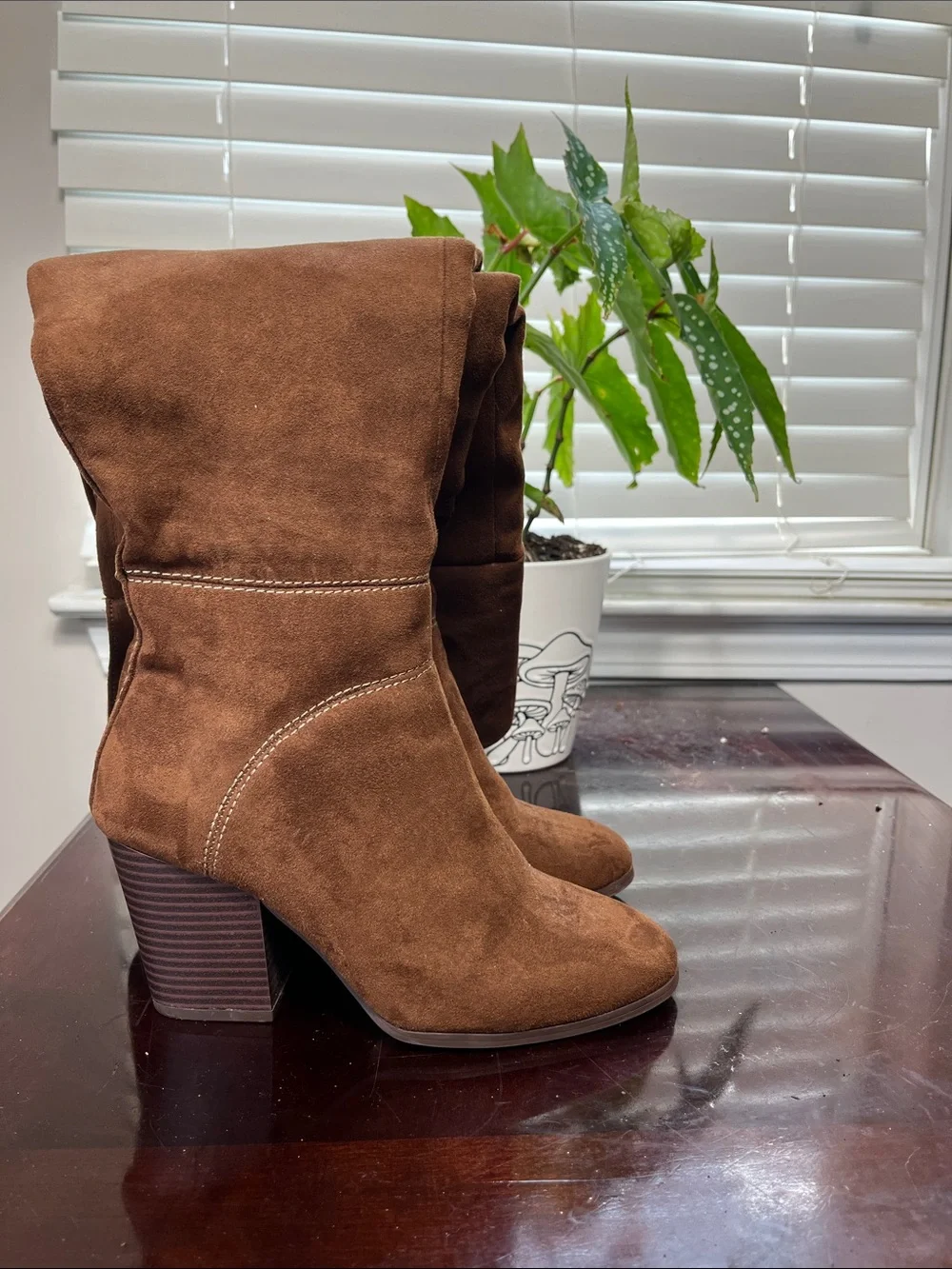 Jasmin  Brown Suede Women's Knee-High Boots size 5.5 m